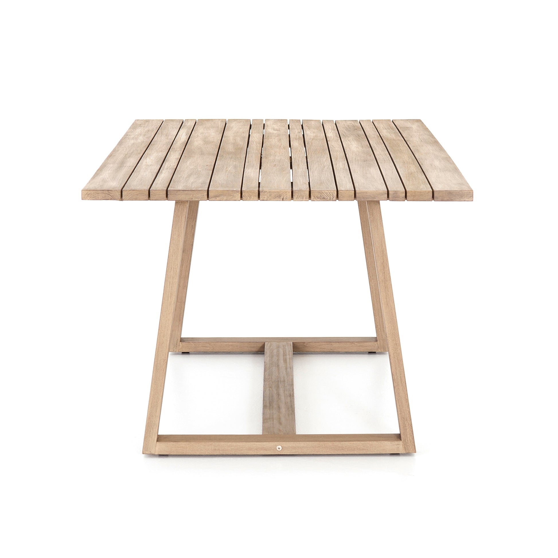 fletcher outdoor dining table for magnolia