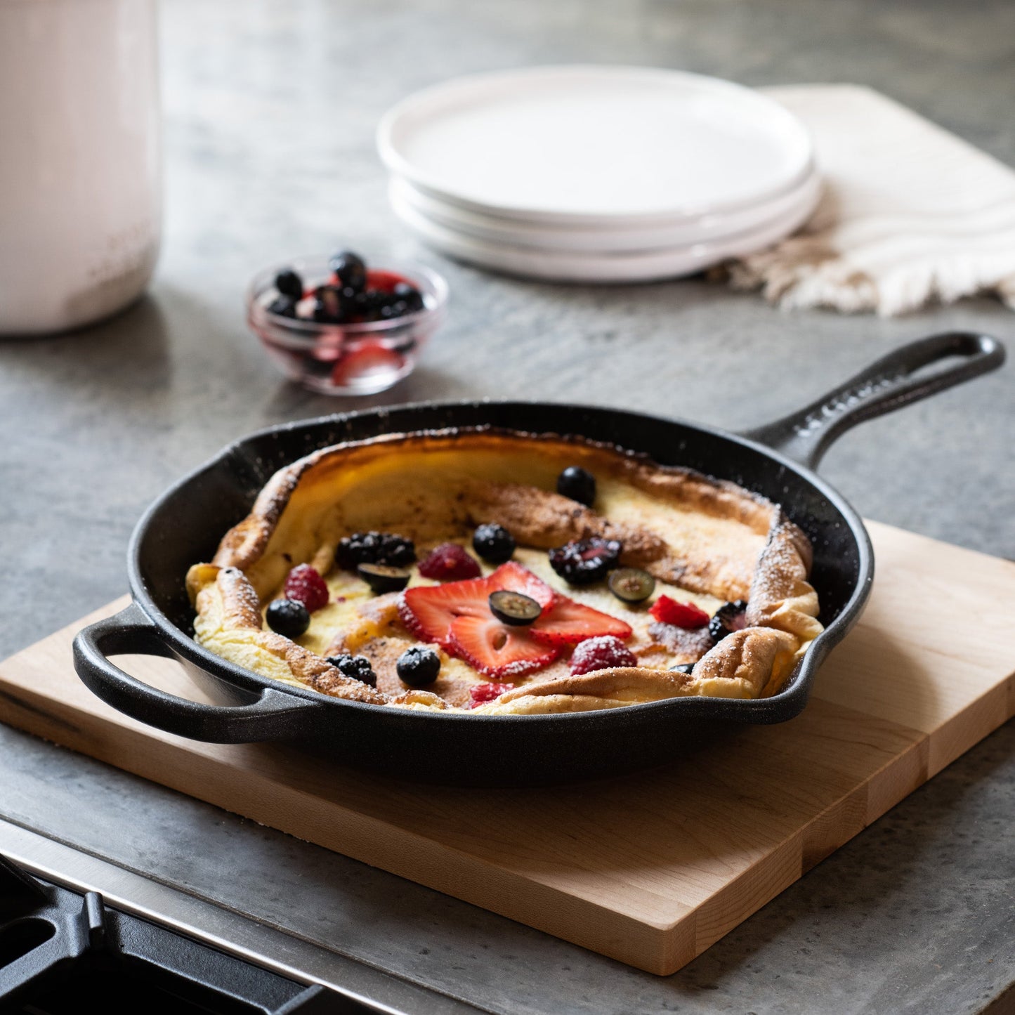 le creuset enameled cast iron handle skillet in stone color