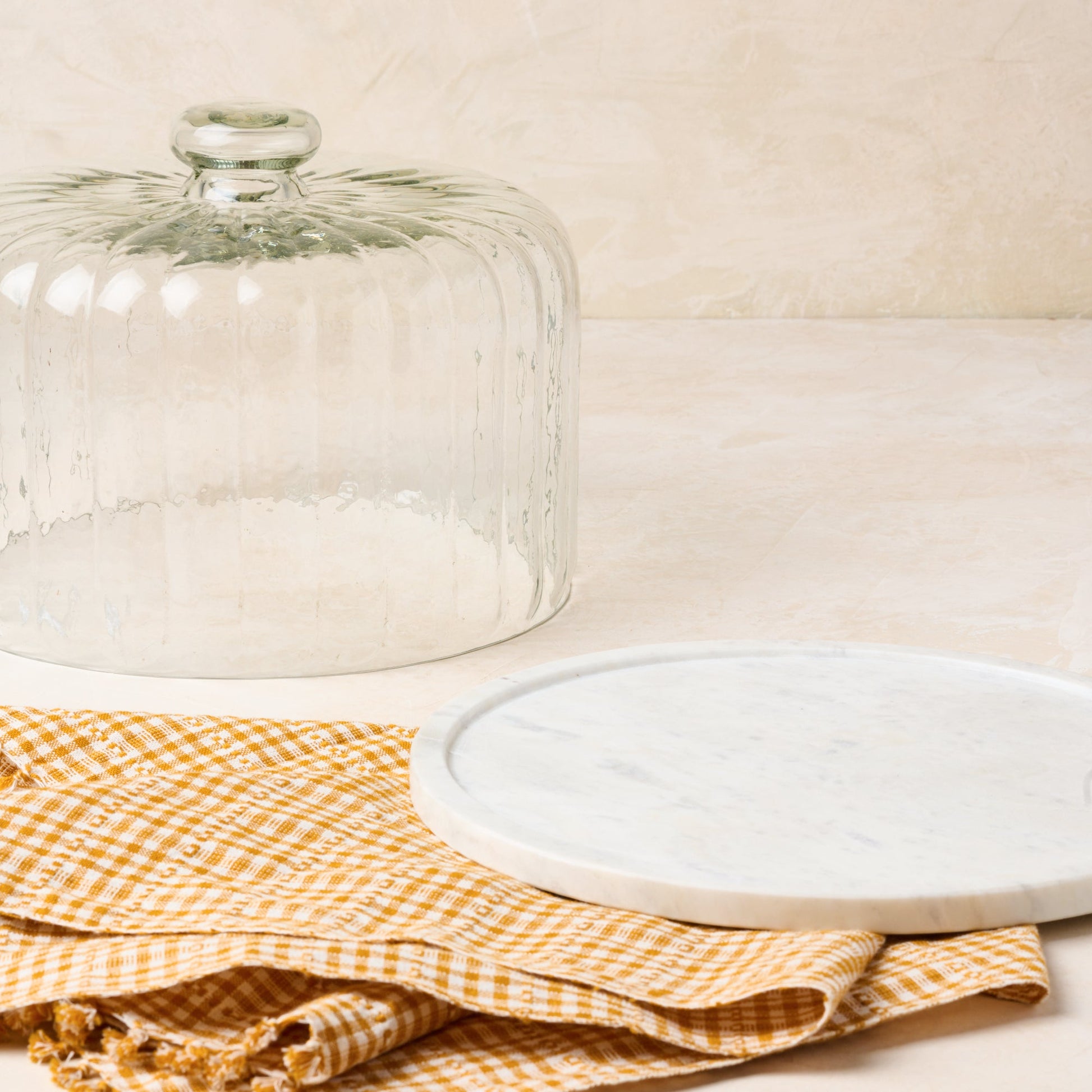 magnolia white marble fluted cake dome
