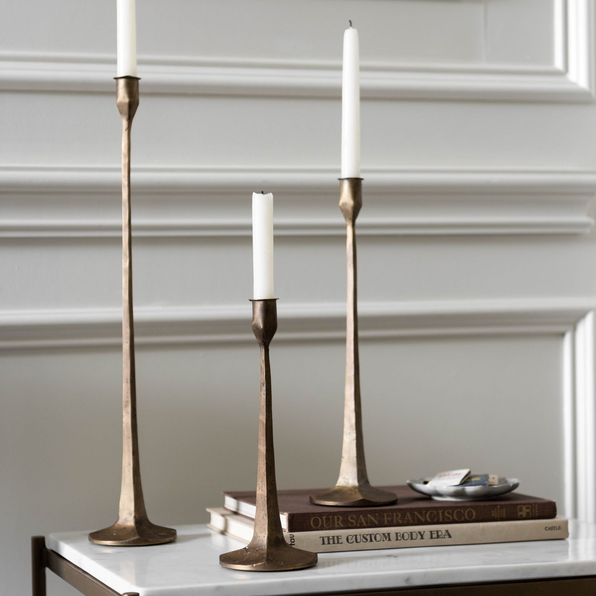 traditional style antique brass gatecrest candleholder