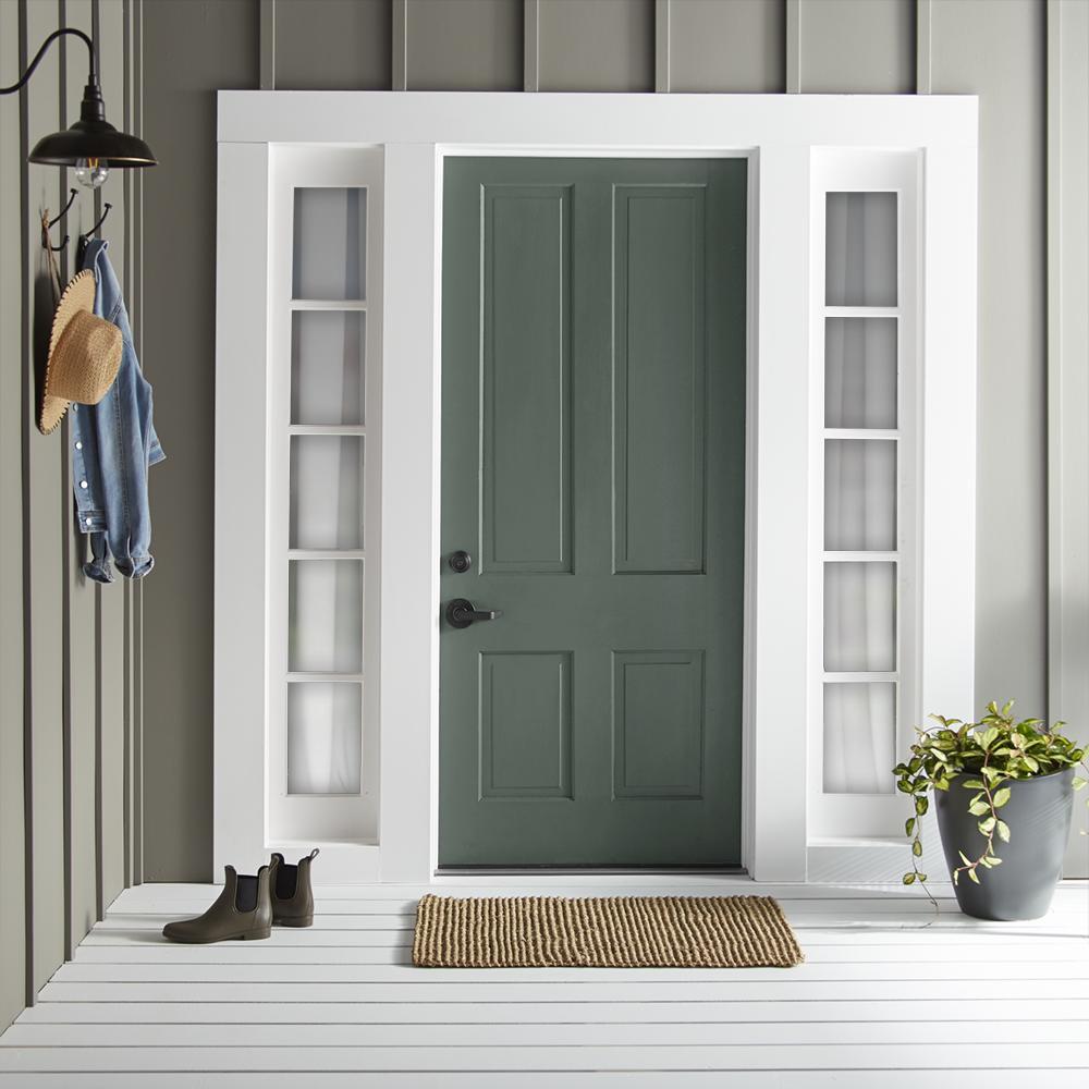 Deep hunter green comparable to pine tree leaves exterior paint