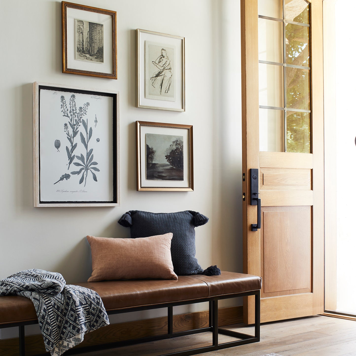 David bench in an entryway