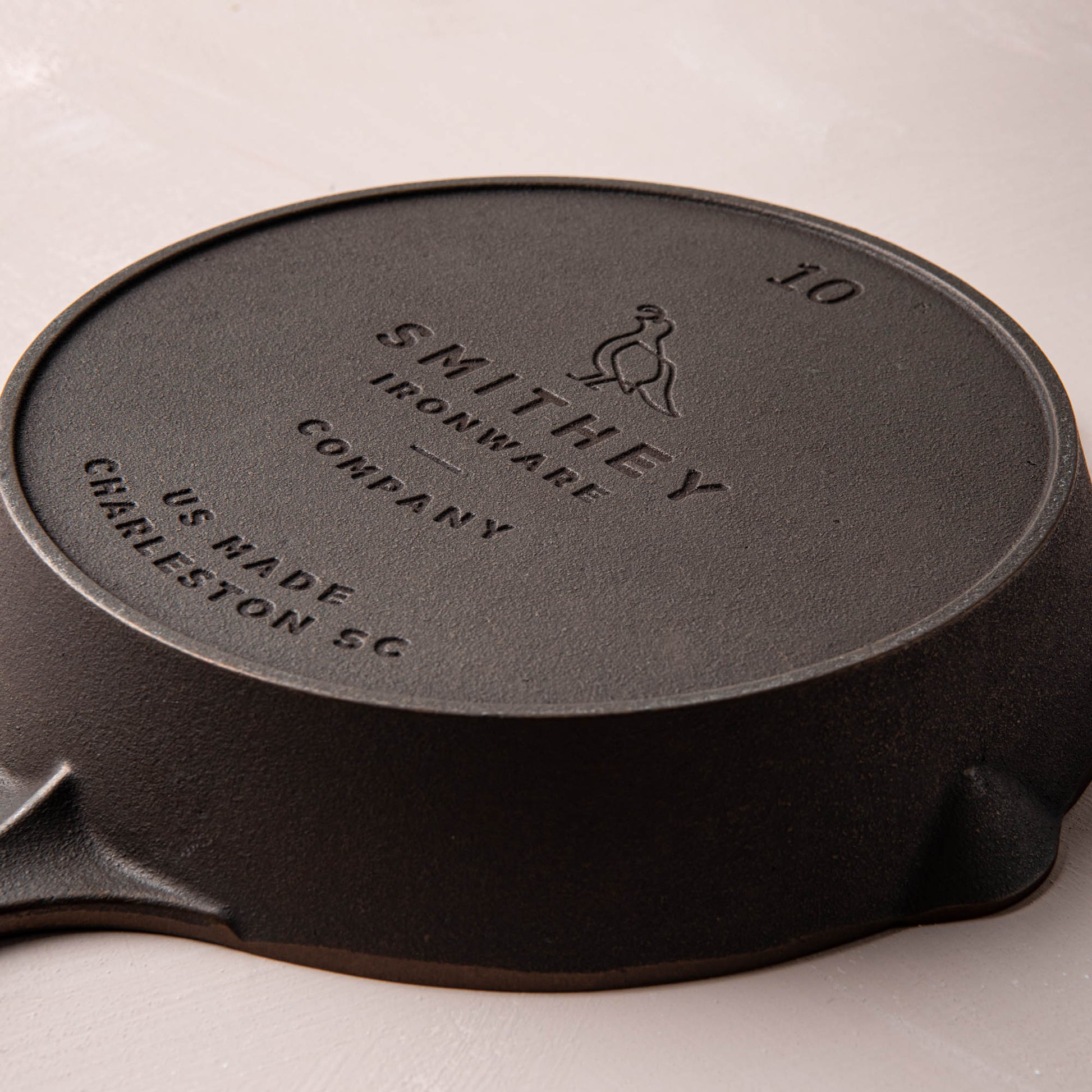 smithey cast iron skillet number 10