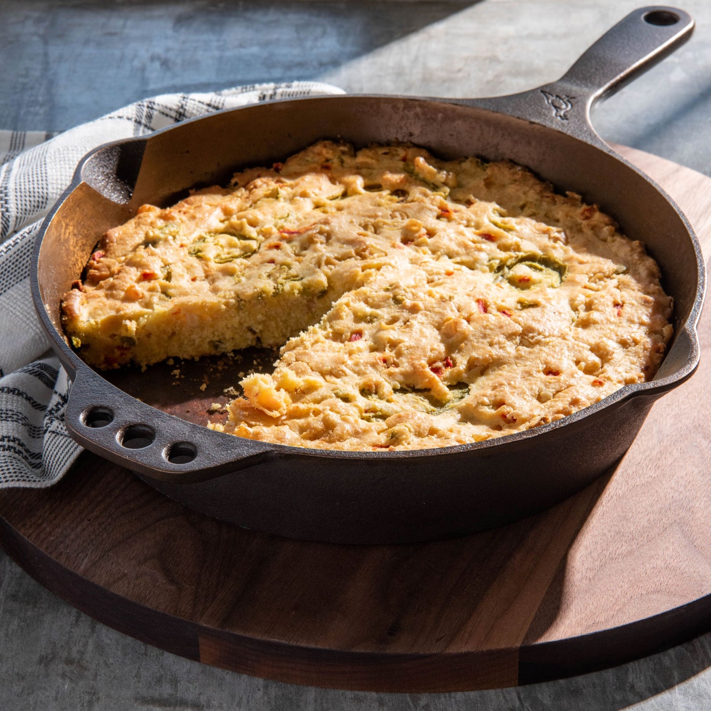 smithey cast iron skillet number 10