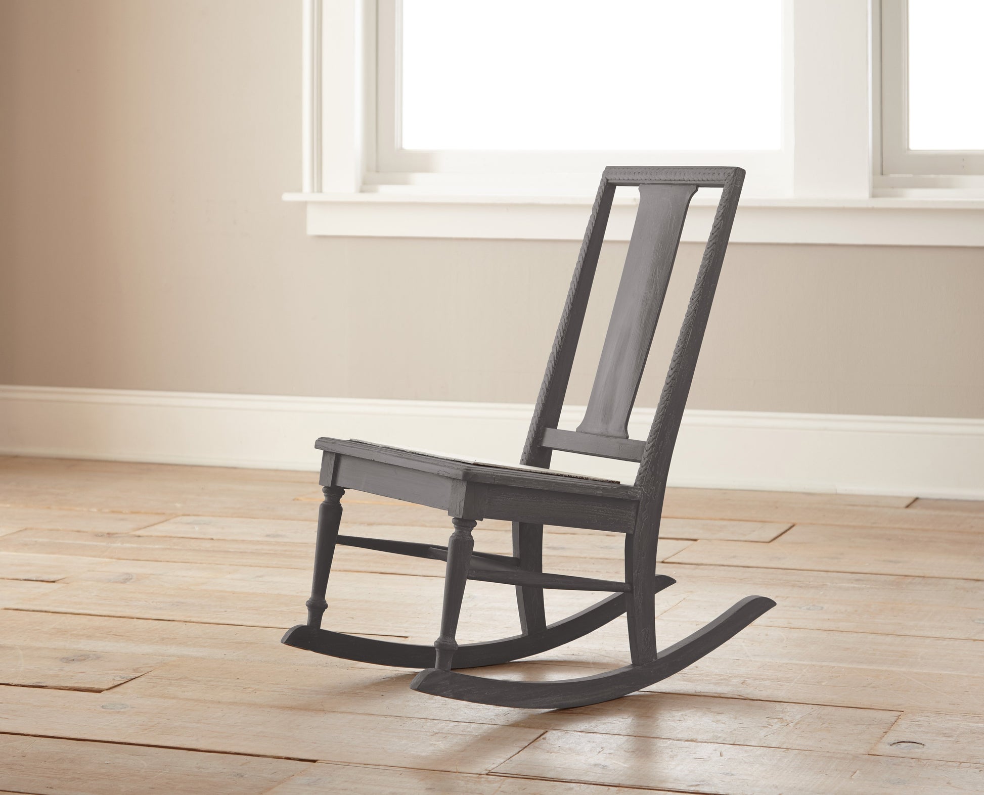 dark grey with brown undertone chalk paint