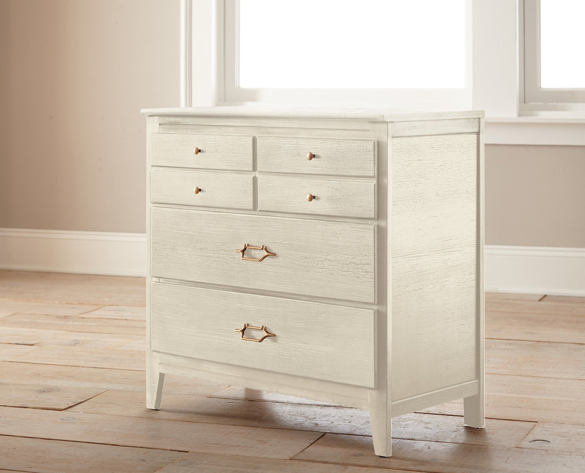 light tan with a yellow undertone chalk paint