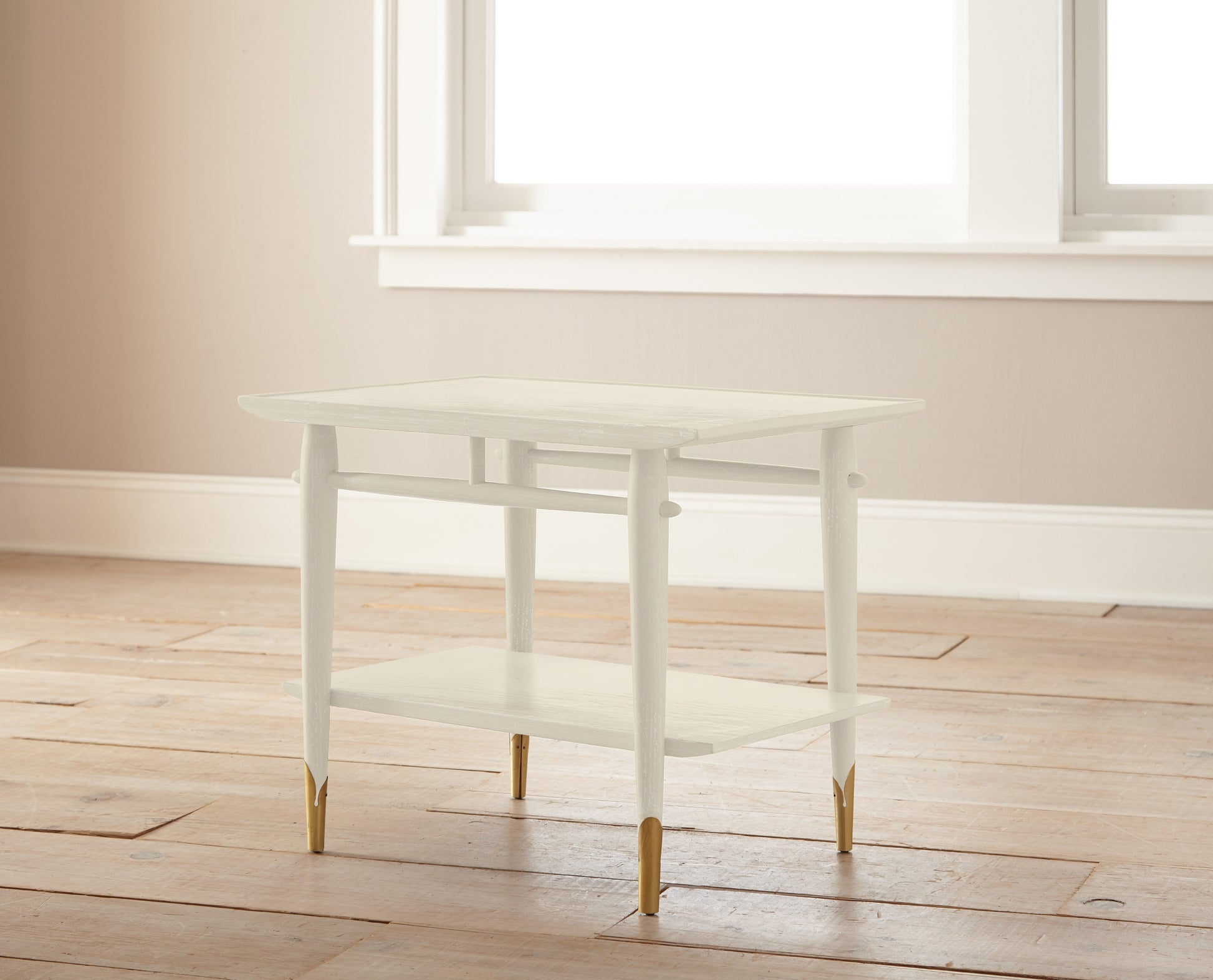 light tan with a yellow undertone chalk paint