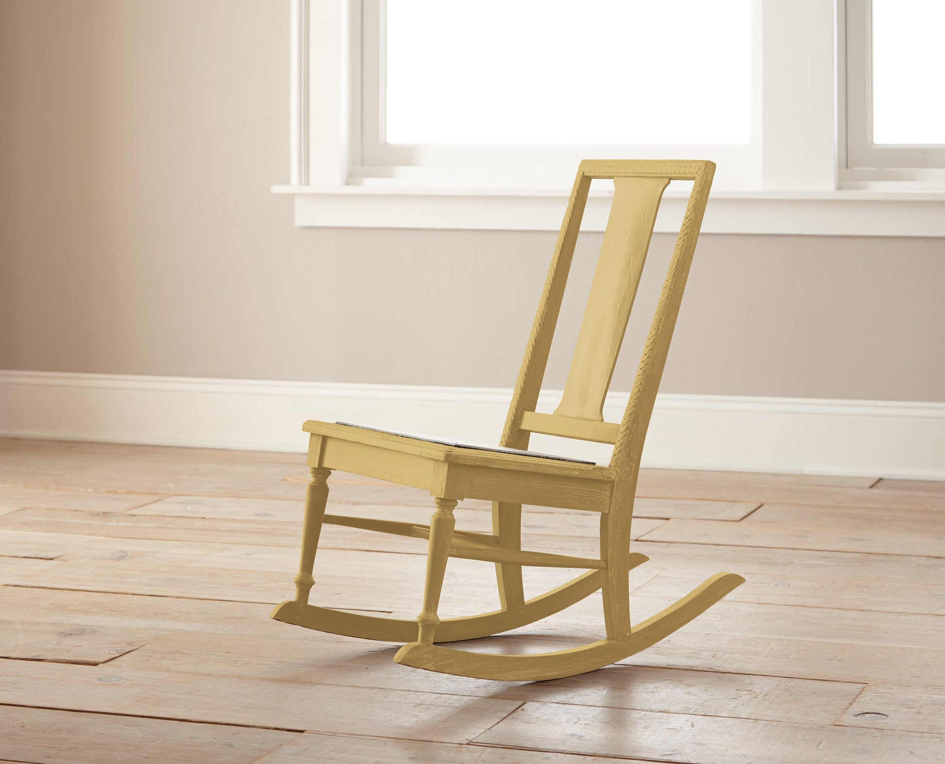 medium golden-yellow chalk paint