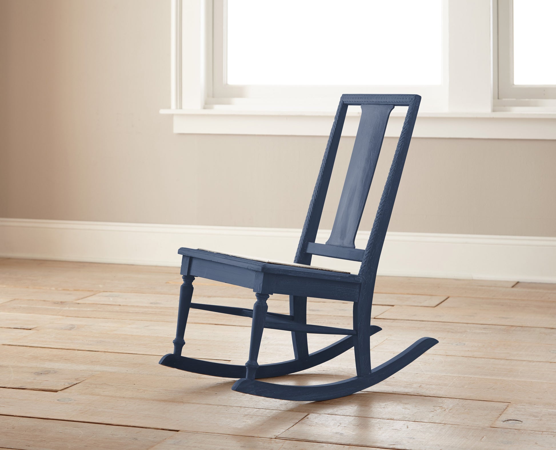 dark royal blue chalk paint