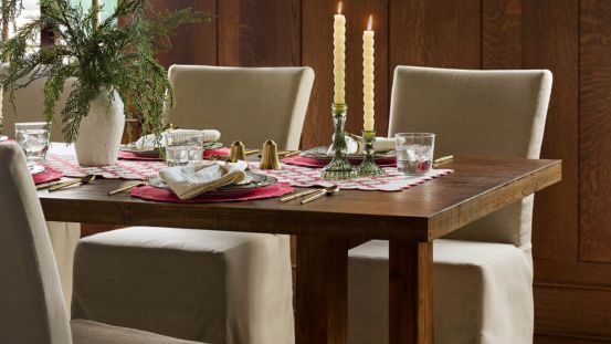 shop holiday dining room