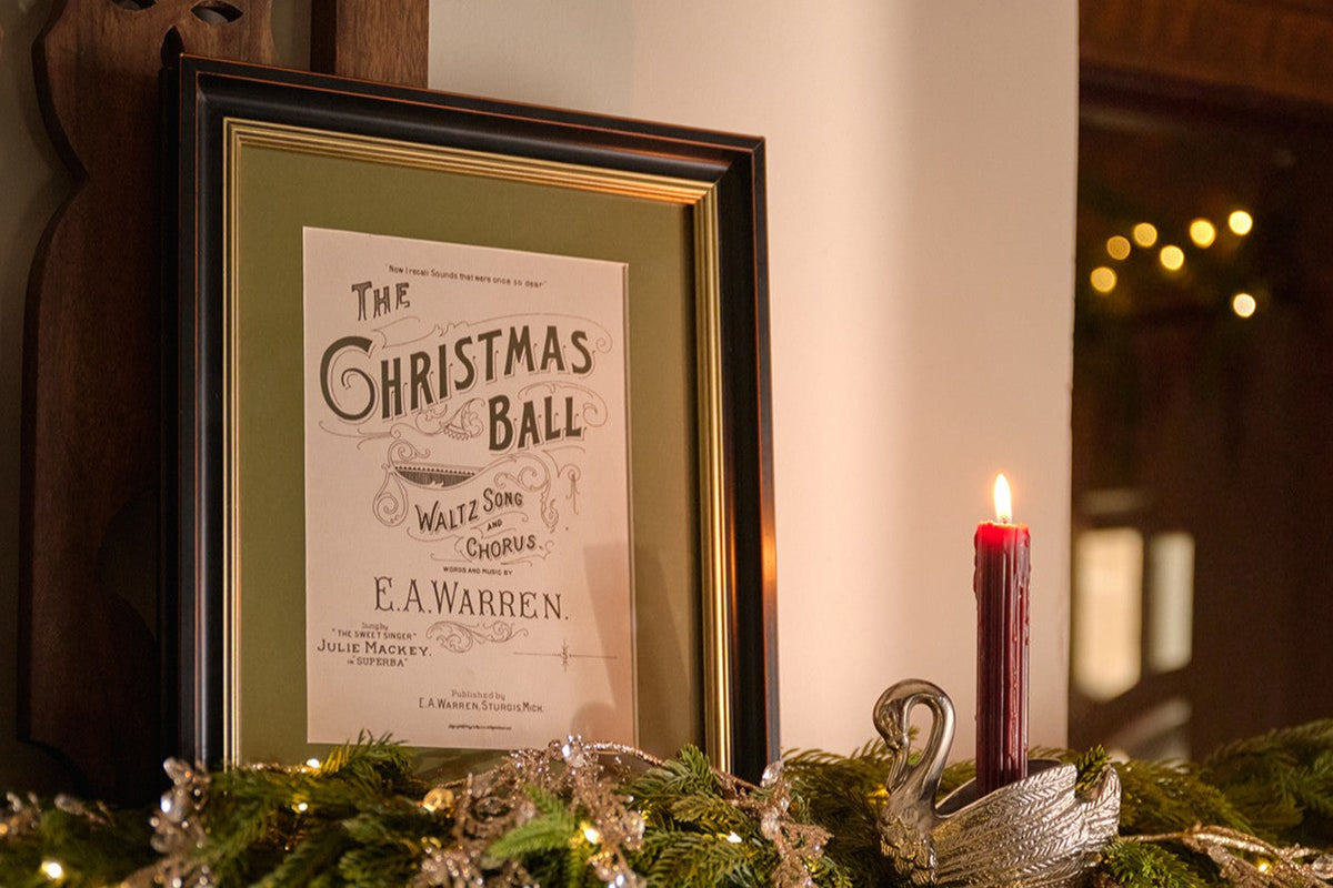 Holiday Wall Decor