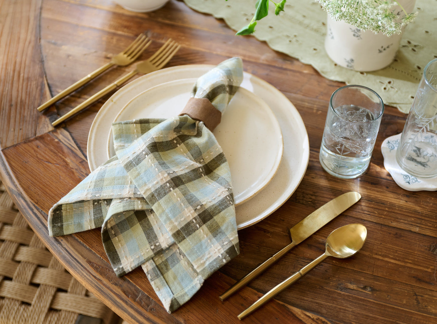 Shop dinnerware plates, bowls, and flatware