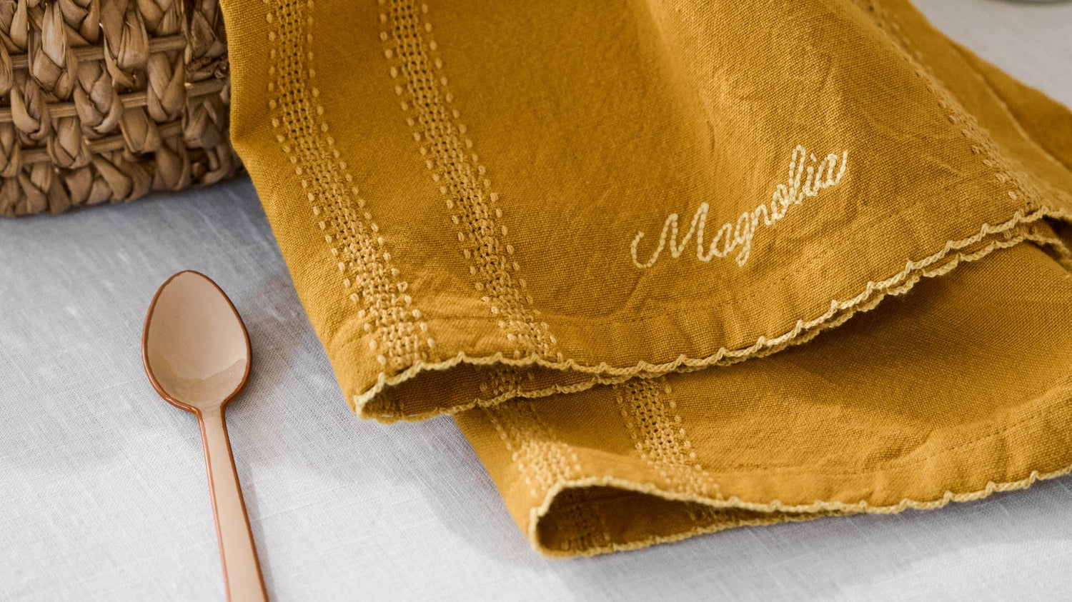 Tablecloths, Napkins + Kitchen Towels