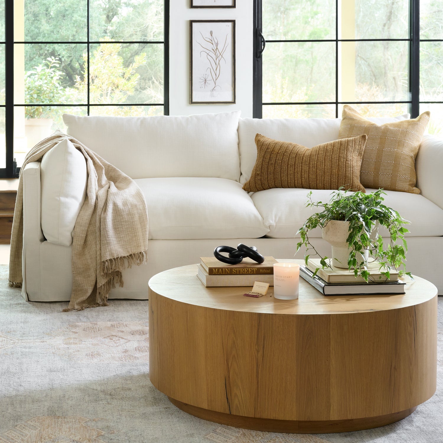 Magnolia Exclusive Furniture
