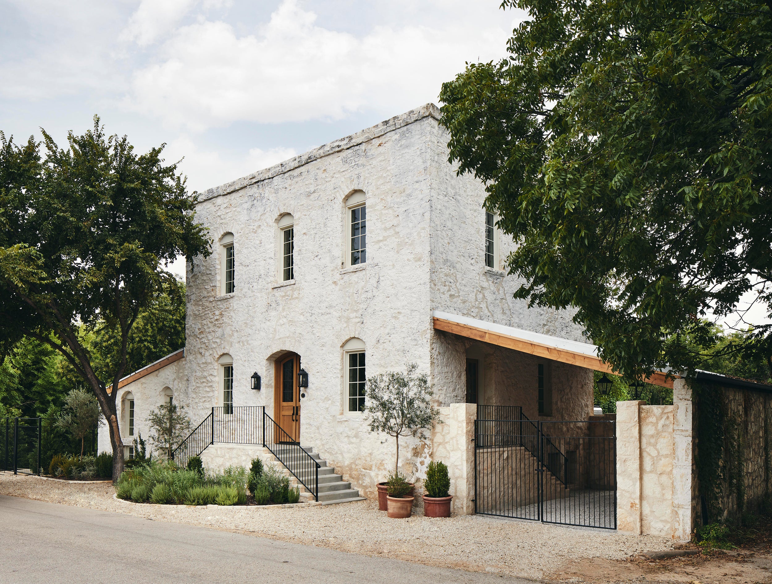 Tours – Magnolia
