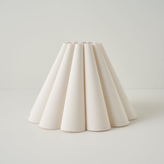 Linen Scallop Shade