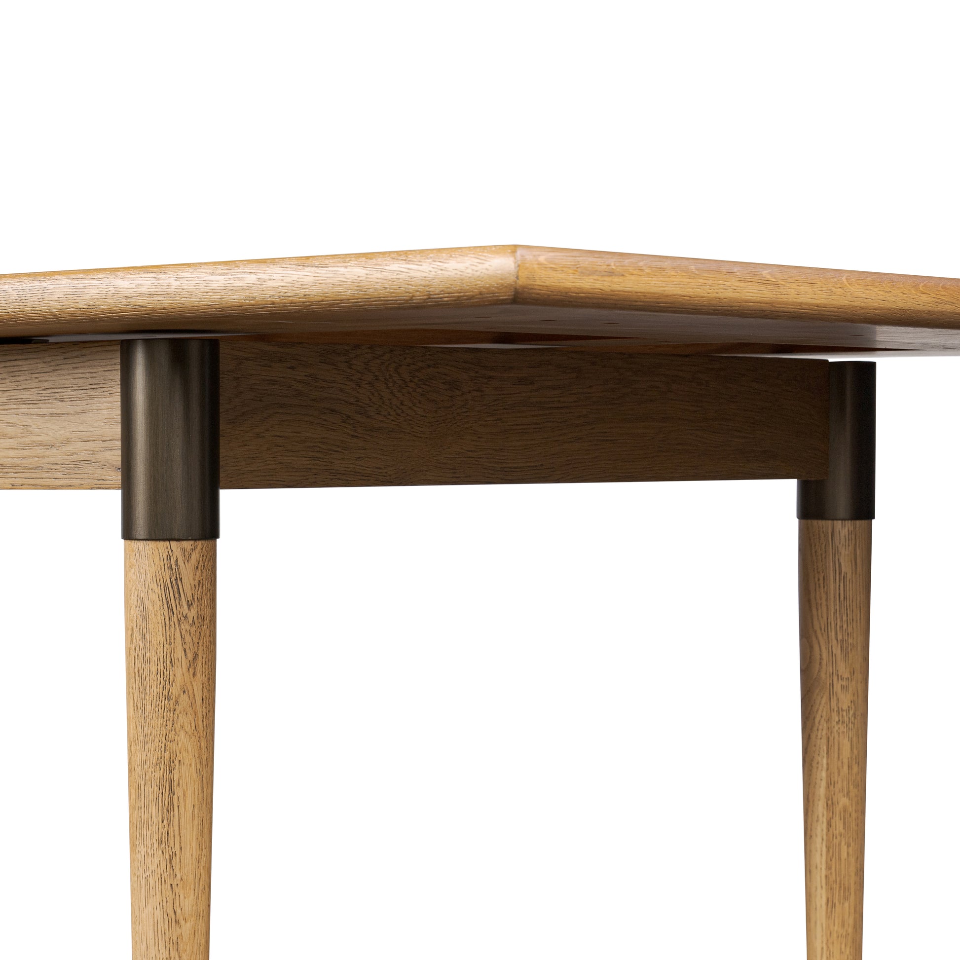 Piper Extension Dining Table in Fawn Oak corner underneath