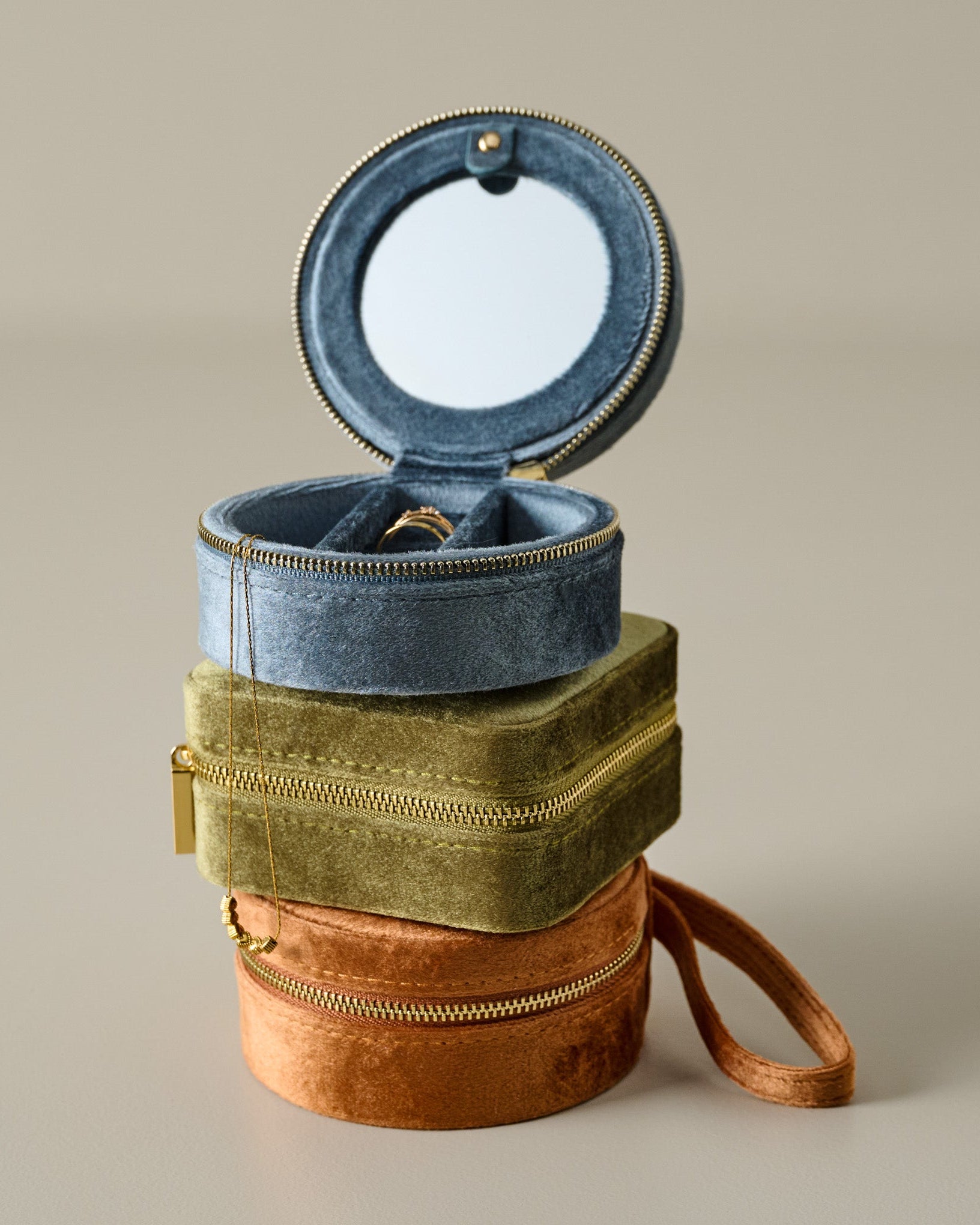 Velvet Olive Jewelry Travel Case – Magnolia