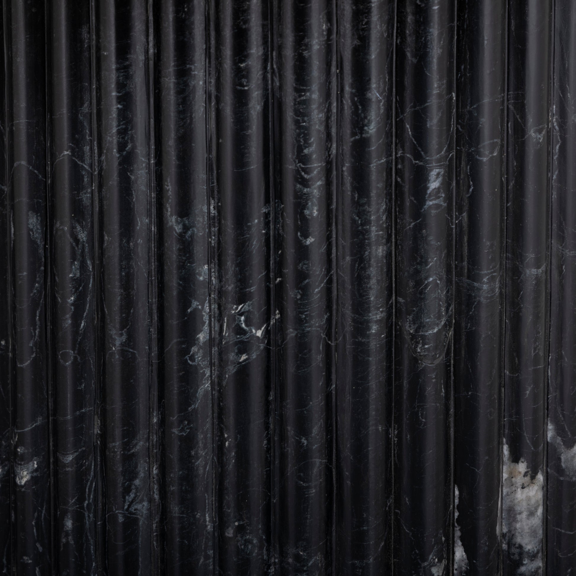 Deco Marble Coffee Table - Black Marble ribbed base up close