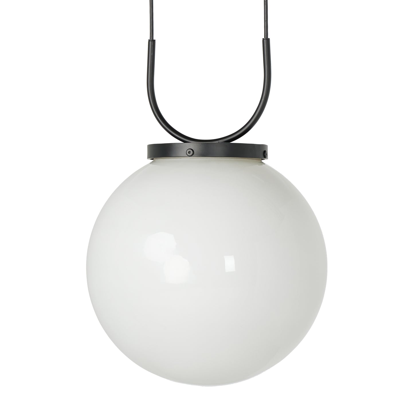Tommie Pendant bulb and metal up close