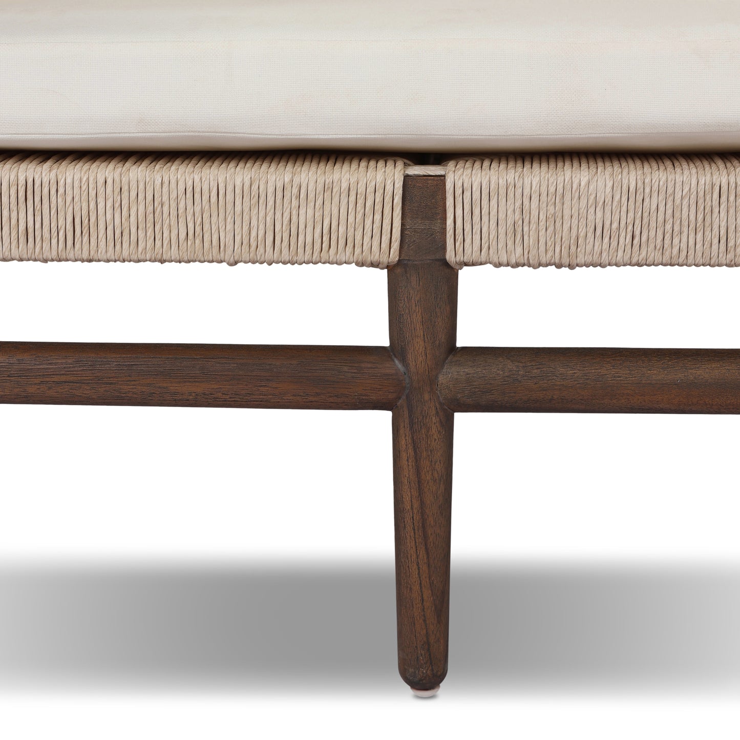 Maris Outdoor Chaise (Cushion) close up of chaise leg