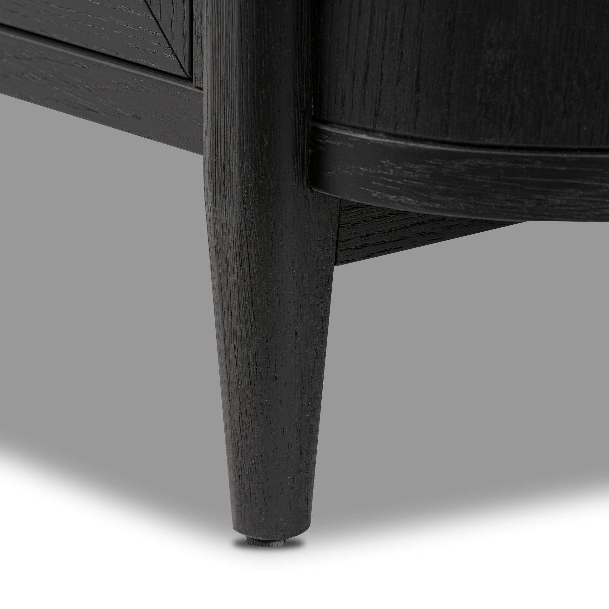 Belmont 6 Drawer Dresser leg
