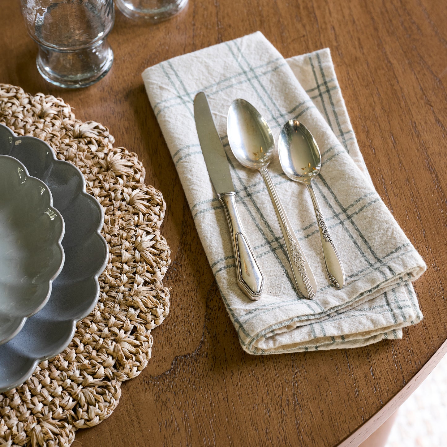 Amelia Round Placemat on a table