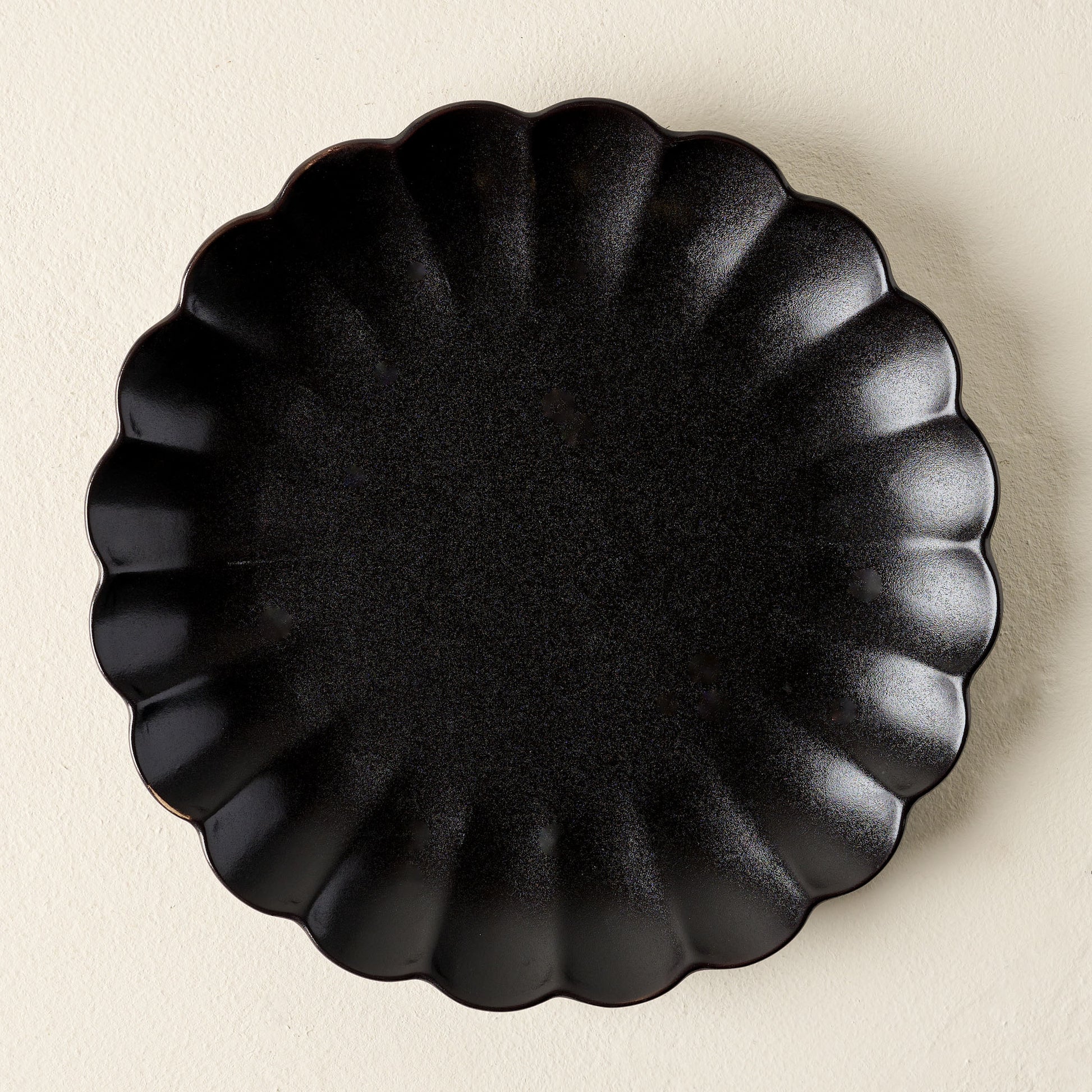 Black Scalloped Plate - dinner