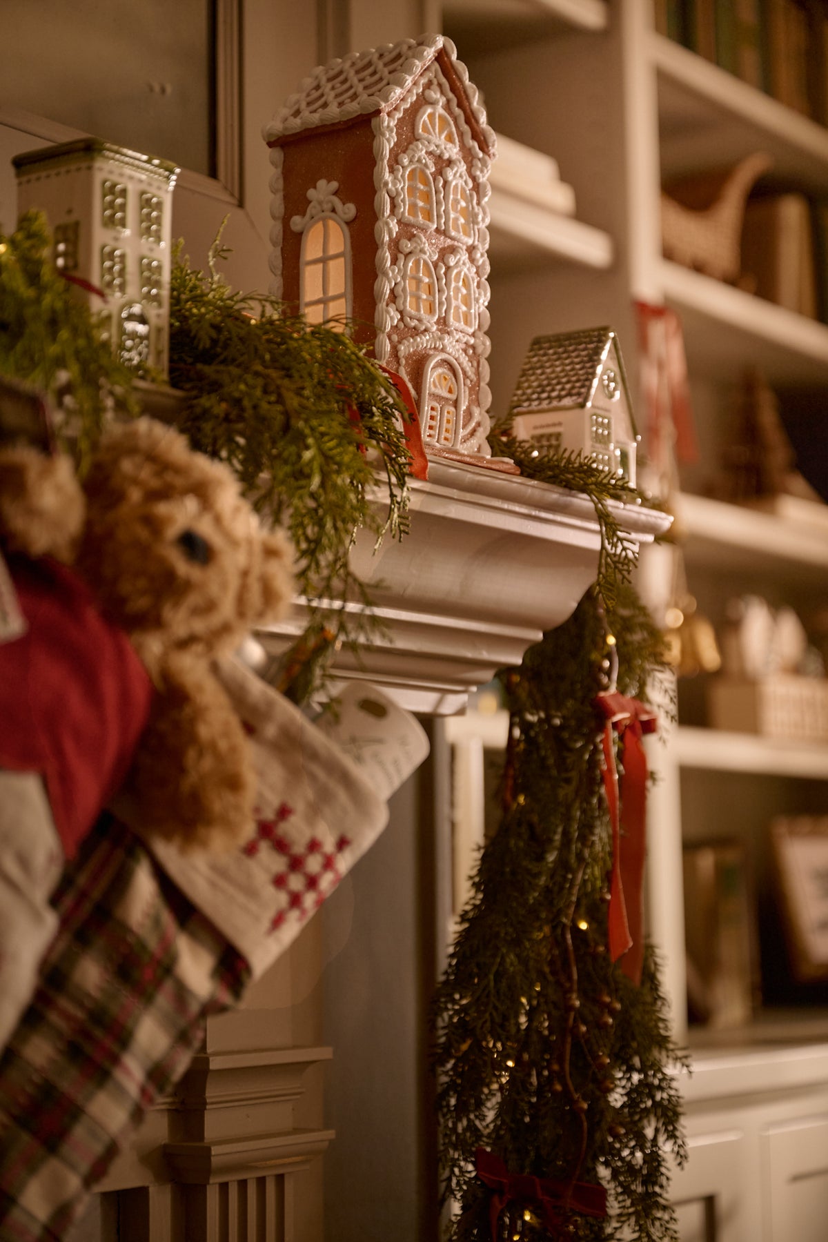 Lighted Gingerbread House