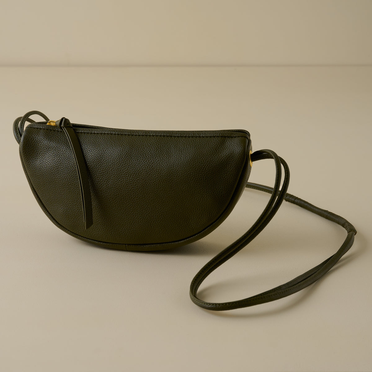 NWT268‎ JXF Leatherworks Hrmann Oak Half Moon Leather Bag Leather Half-Moon Handbag for Women – The Moonstone  main image 2
