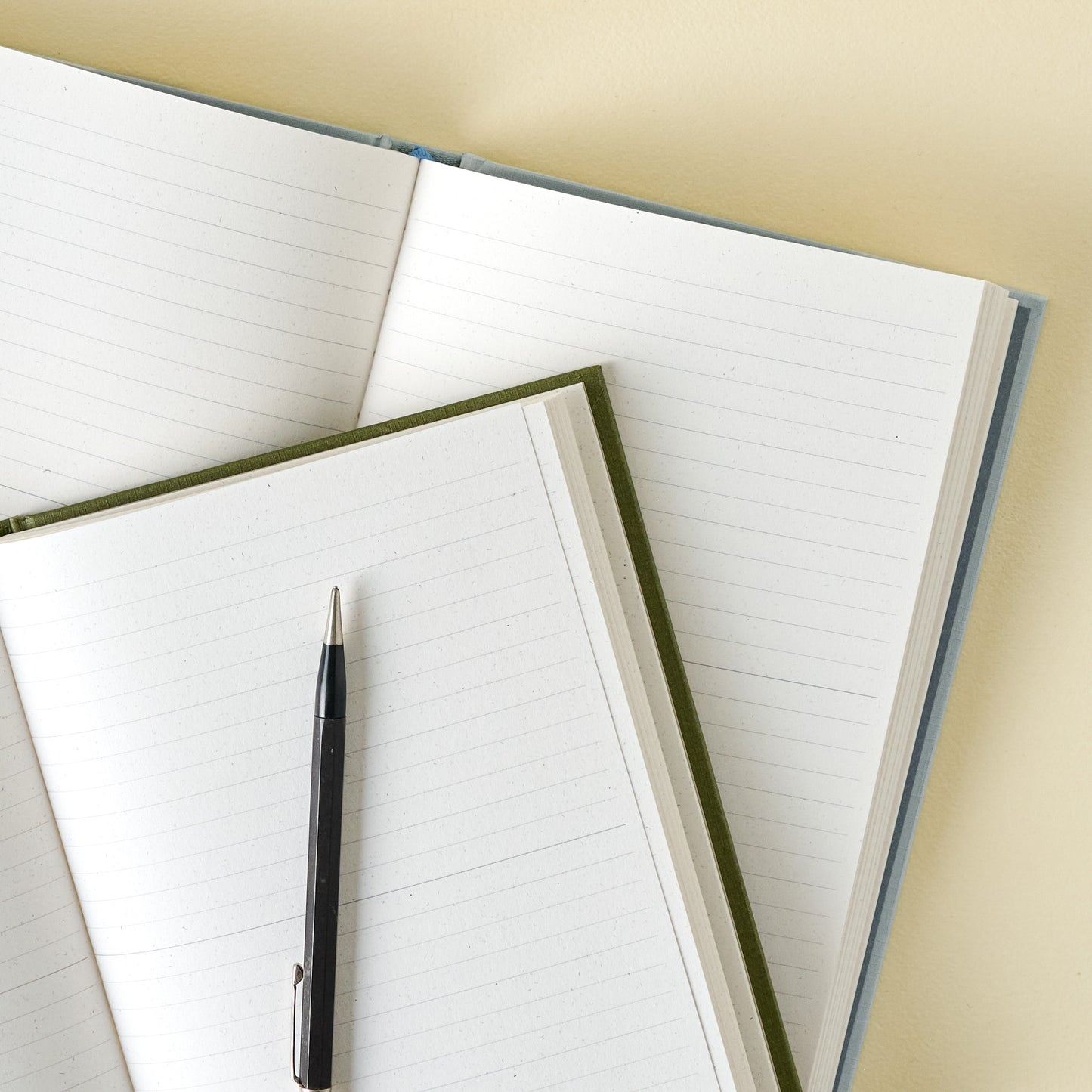 Open Journal  open lined pages