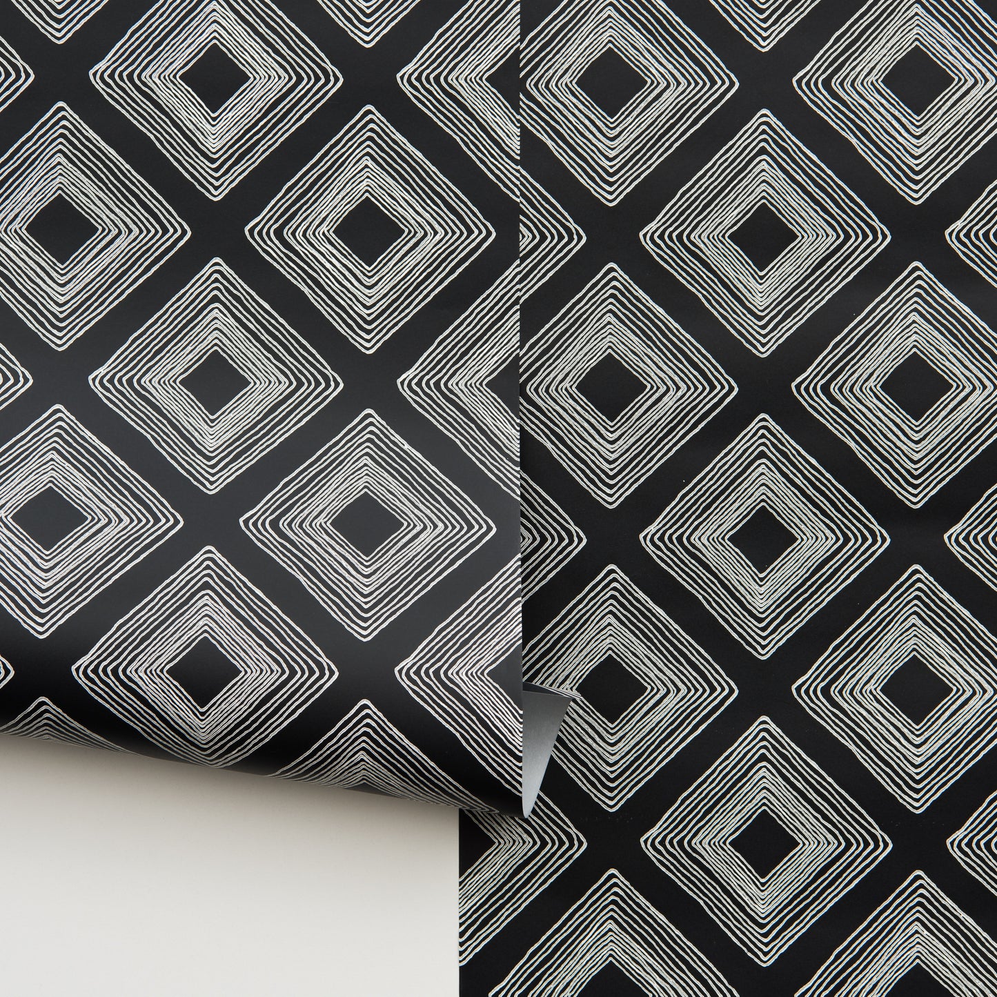 Diamond Sketch Wallpaper white on black