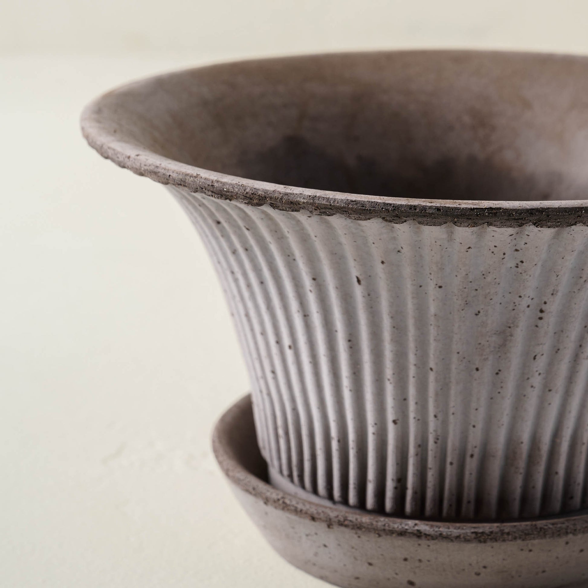 Fanny Bergs Pot close up