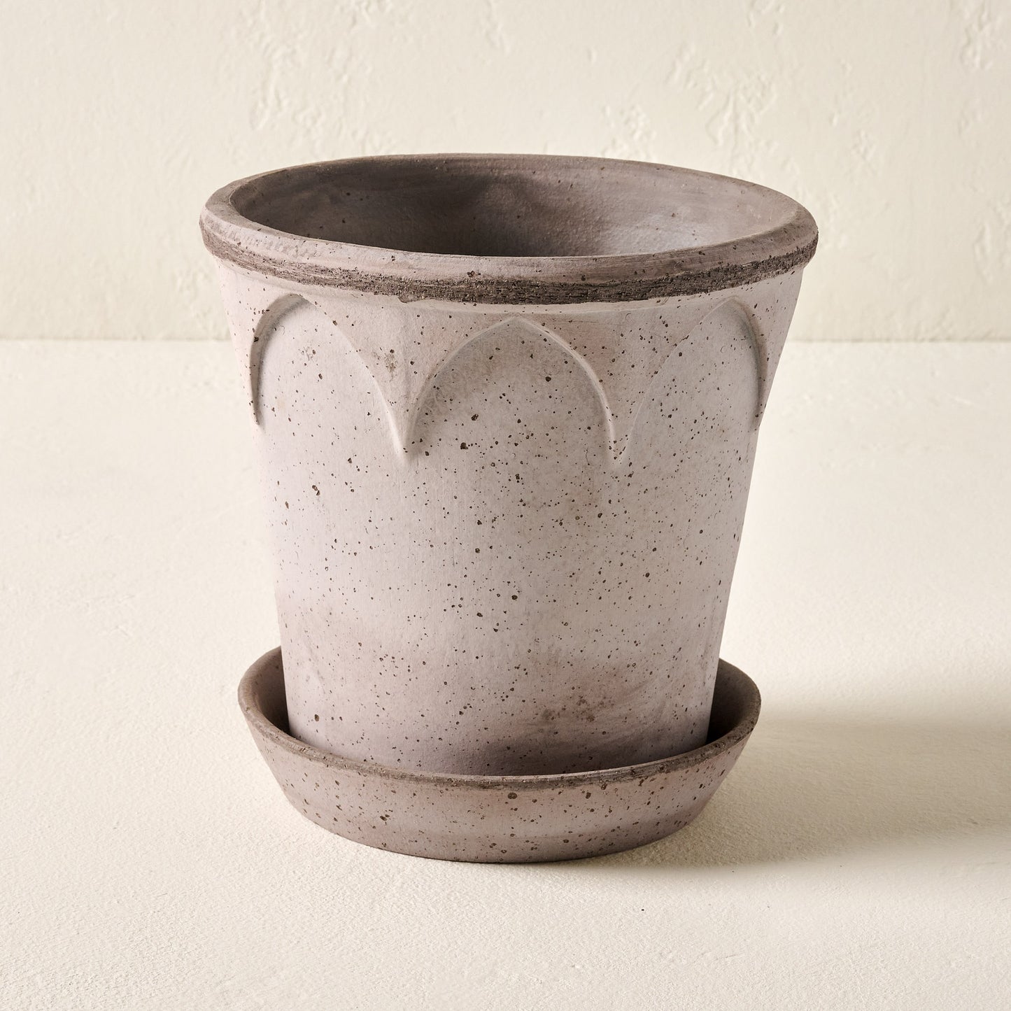 Large Arched Bergs Pot