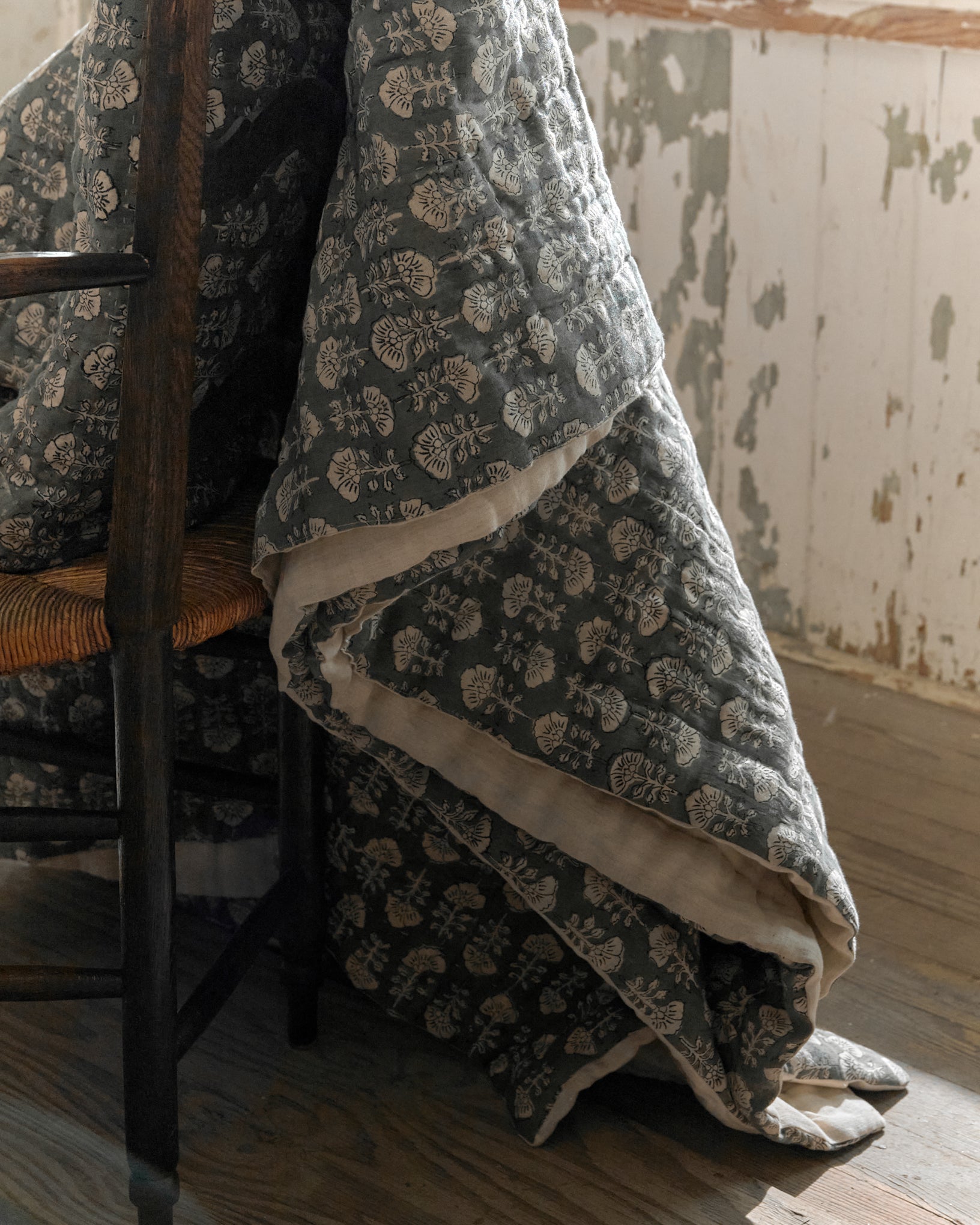 Flora Block Print Quilt - Silver Blue - Full/Queen