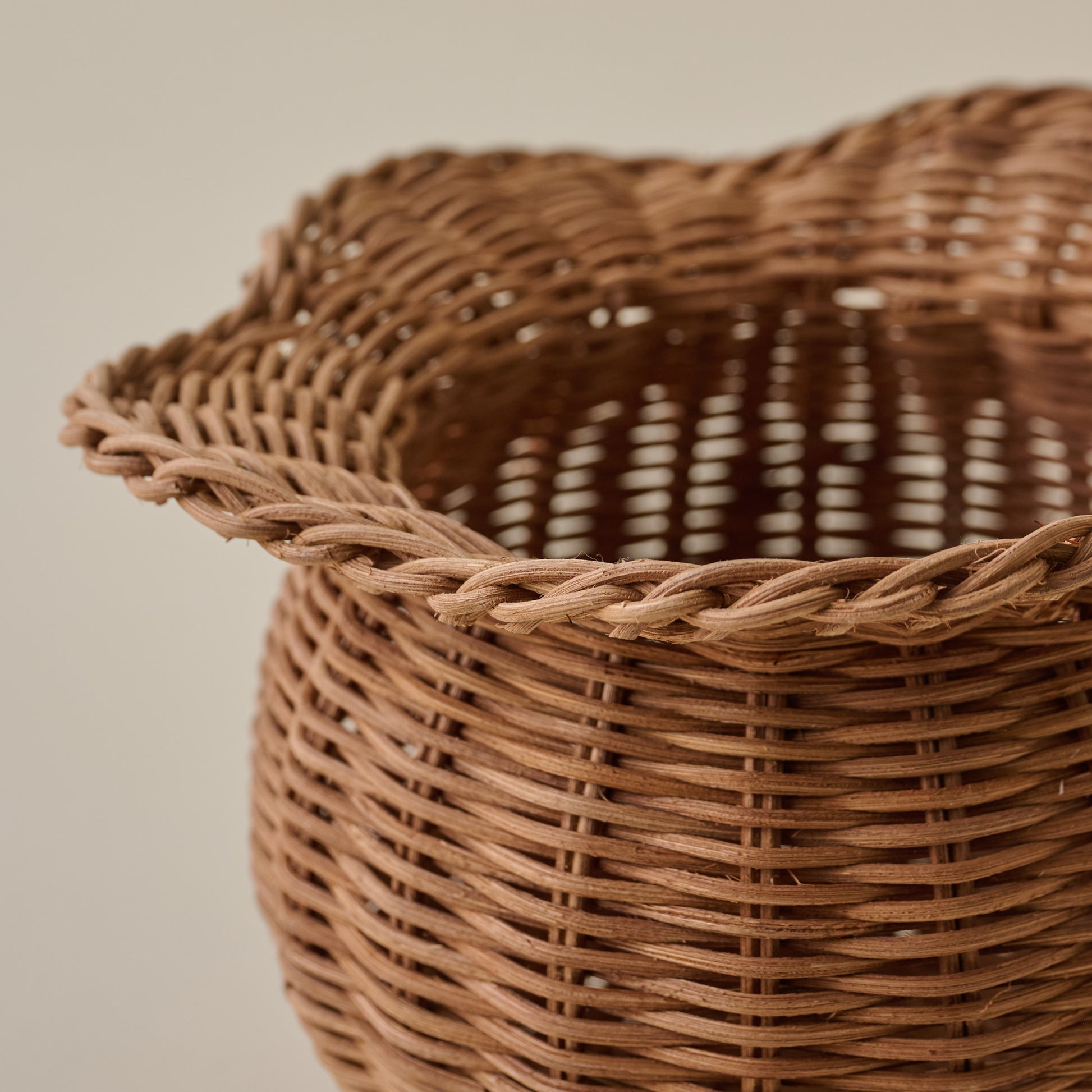 Perry Scalloped Rim Woven Vase up close