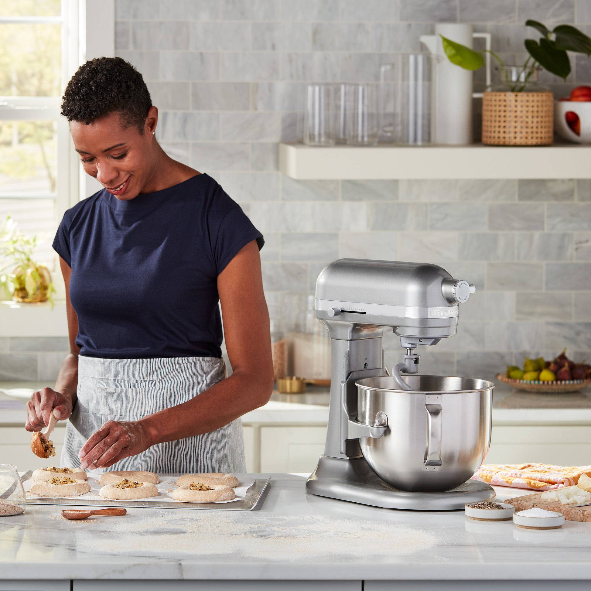 KitchenAid 7 Quart Bowl-Lift Stand Mixer in silver