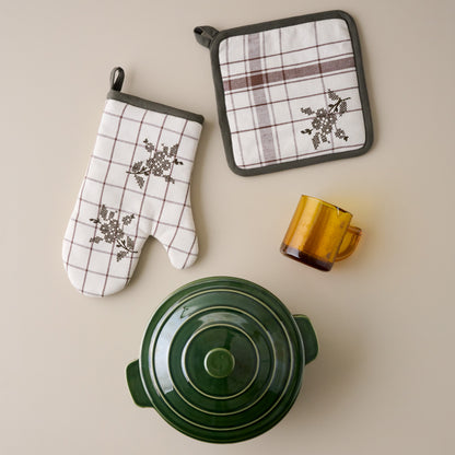 Talia Oven Set + Amber Measuring Cup + Forest Green Baking Dish Bundle