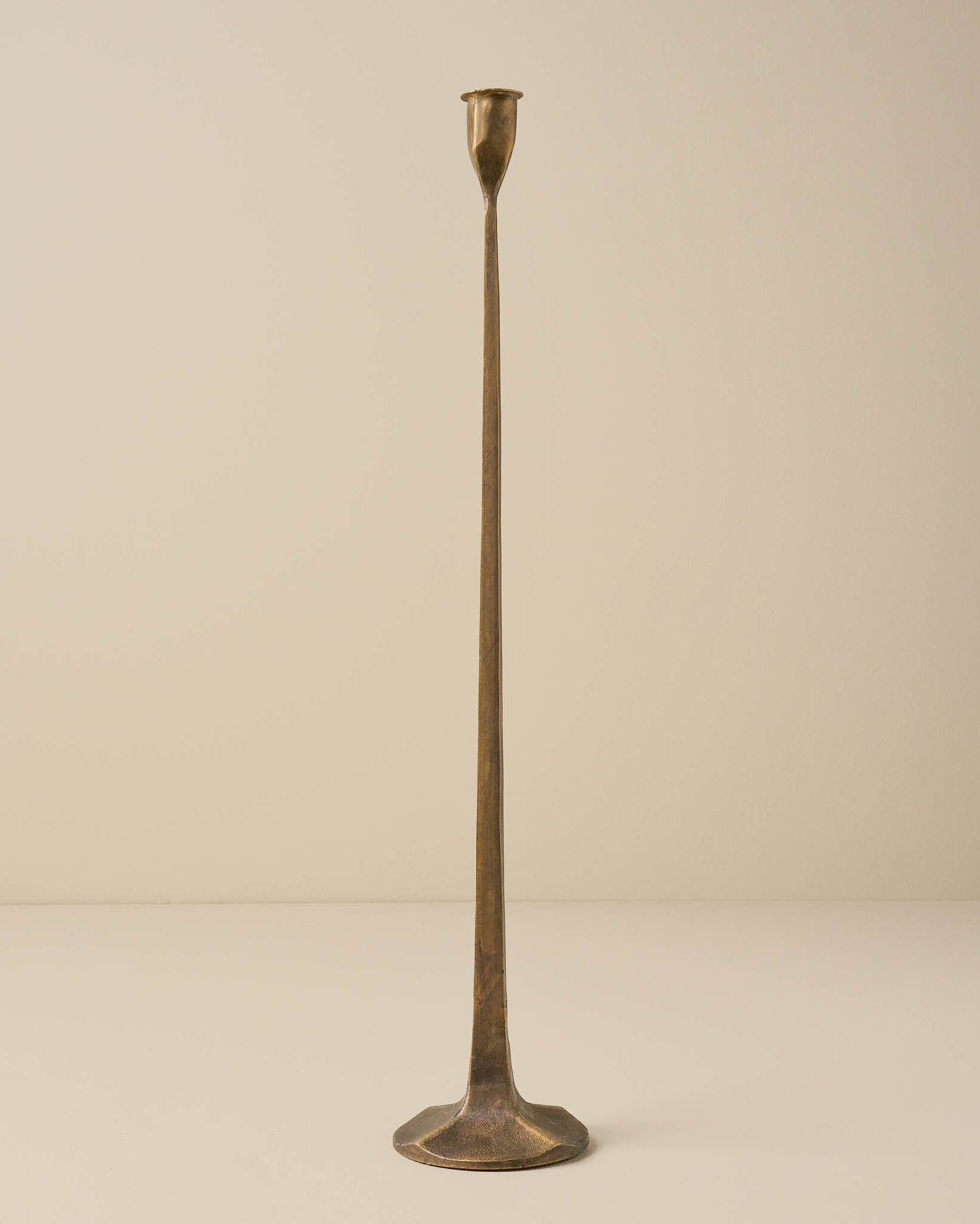 Antique Brass Gatecrest - Medium