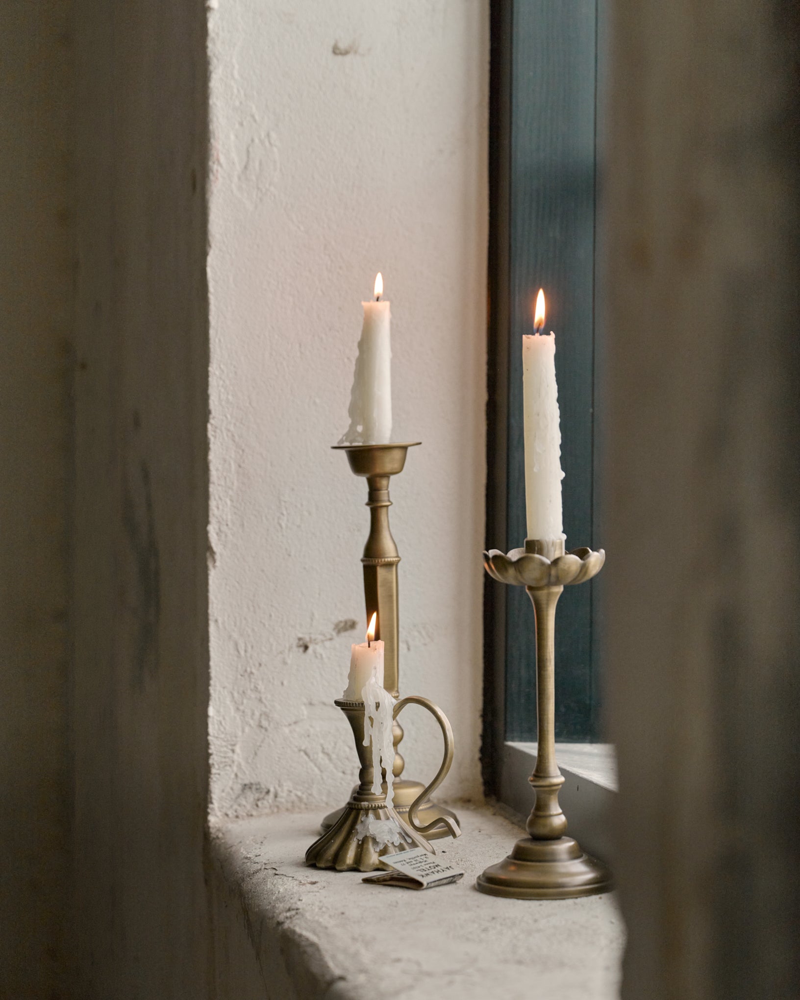 Anna Antique Brass Taper Holder – Magnolia