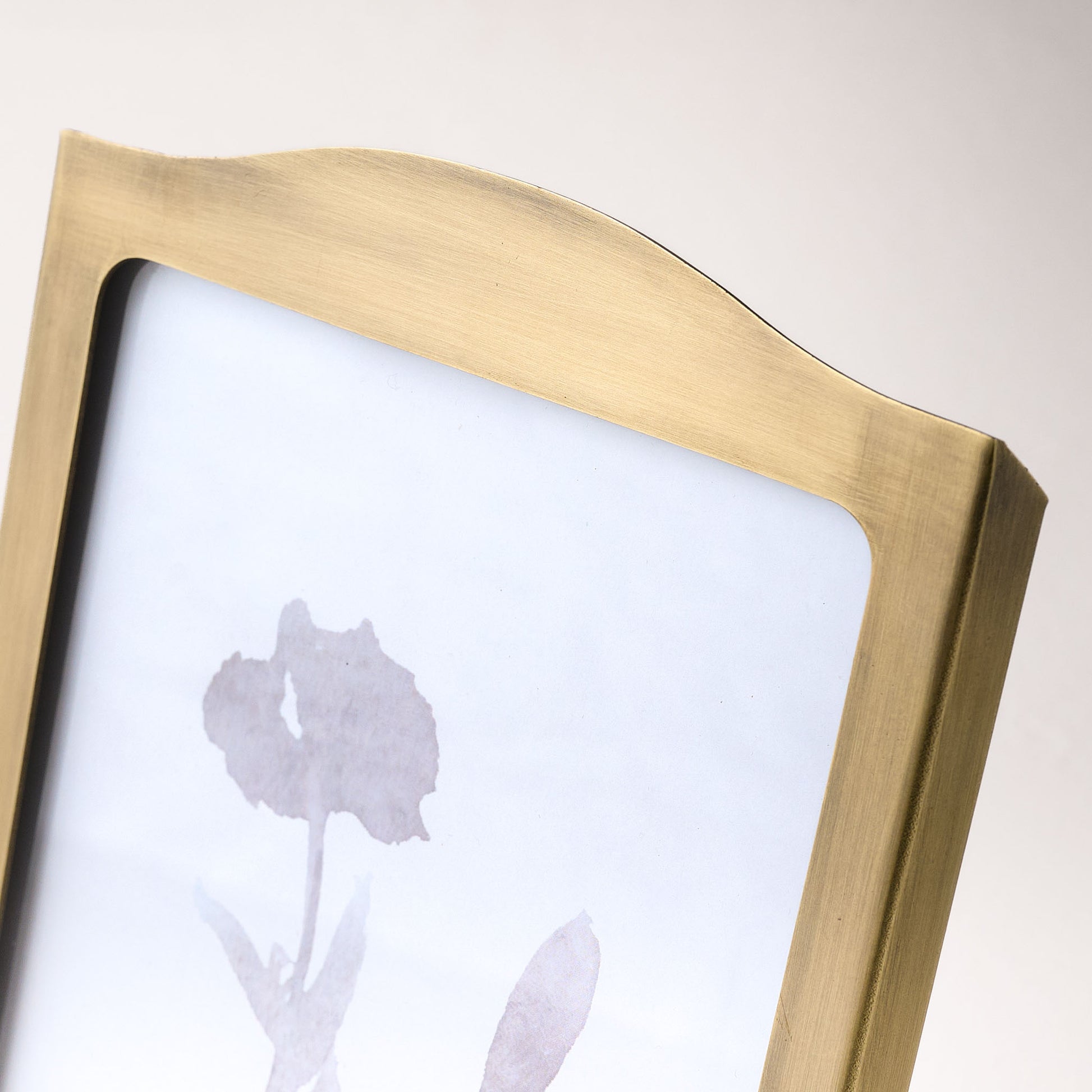 Beveled Antique Brass Photo Frame 5x7 close up