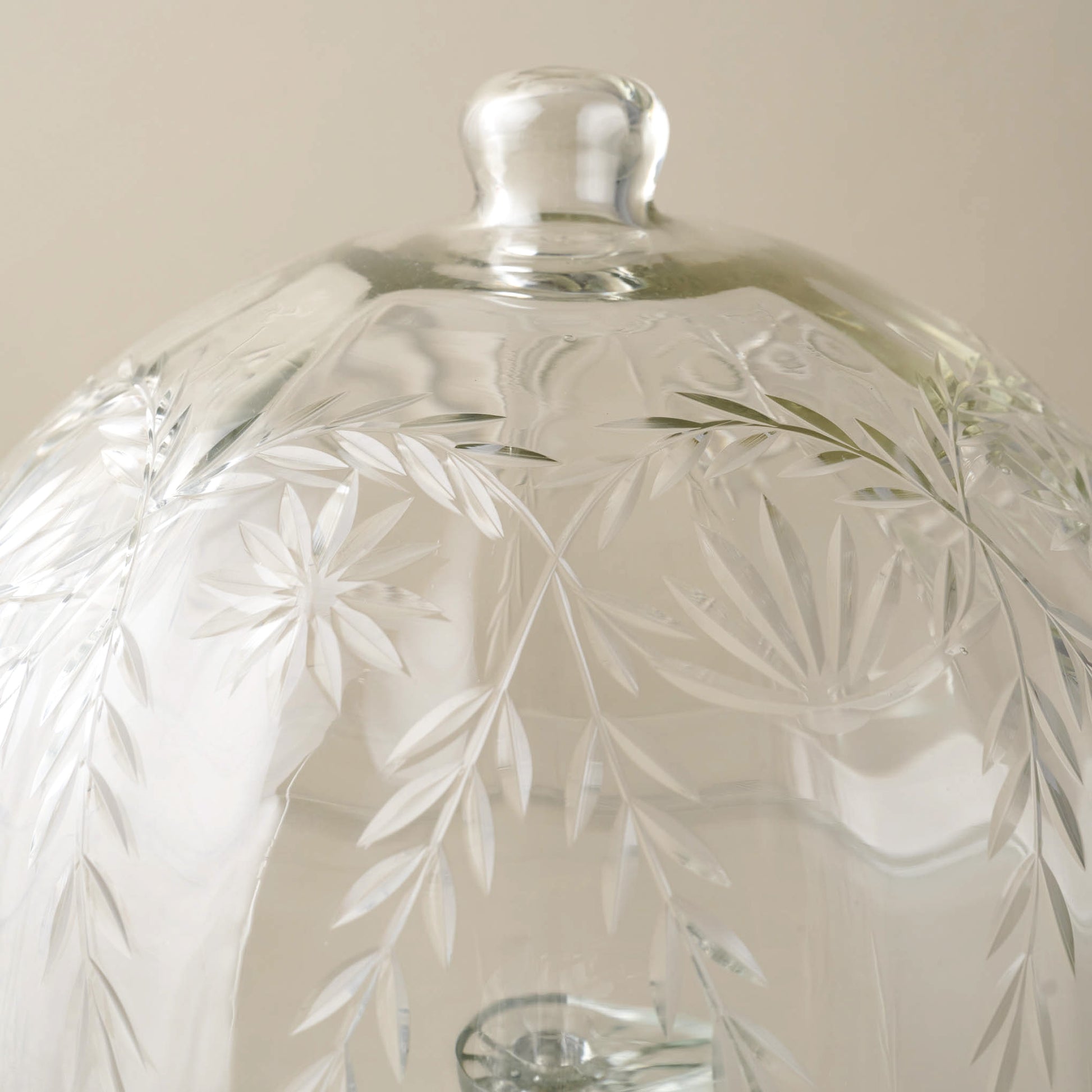 Vivian Cut Glass Cake Stand close up of lid of cake stand