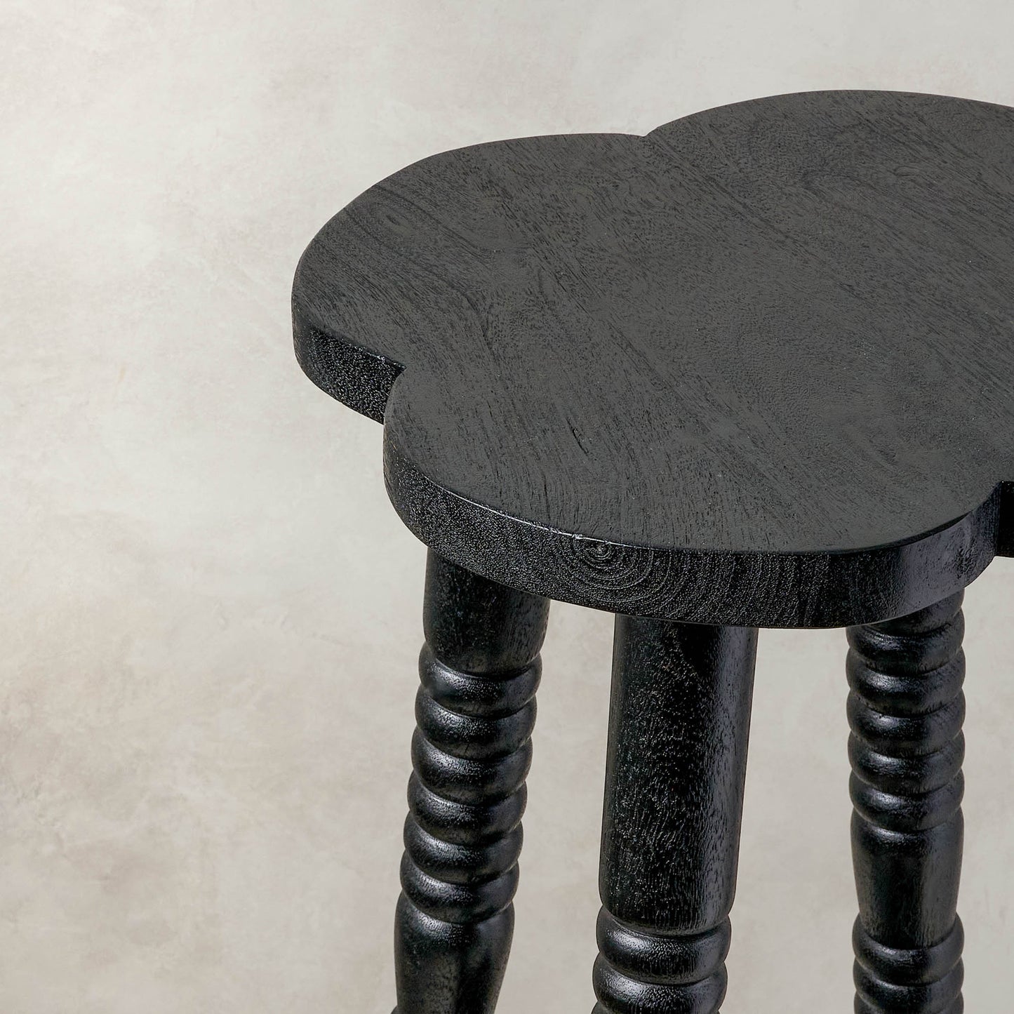 Jude Accent Table in coal close up