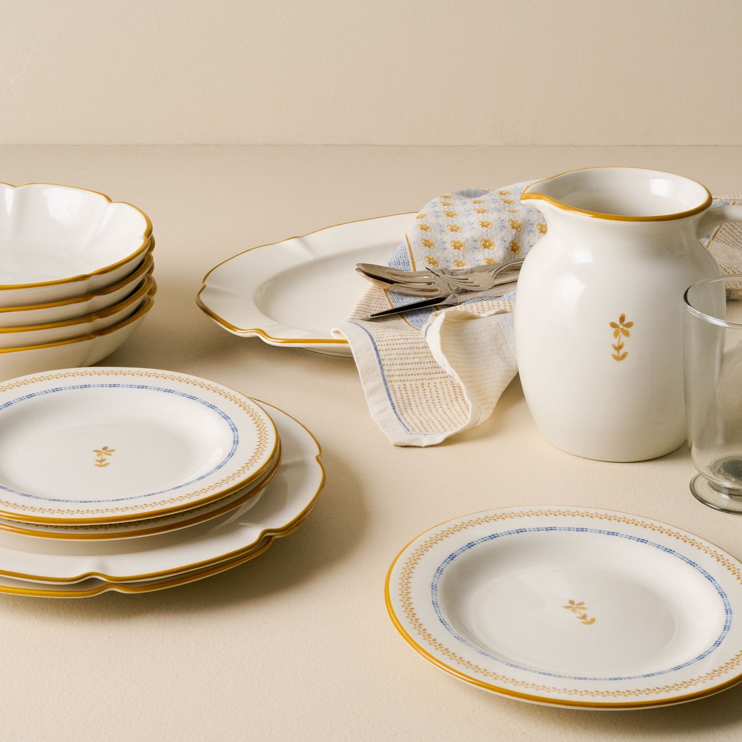 Luna Scalloped Serving Platter