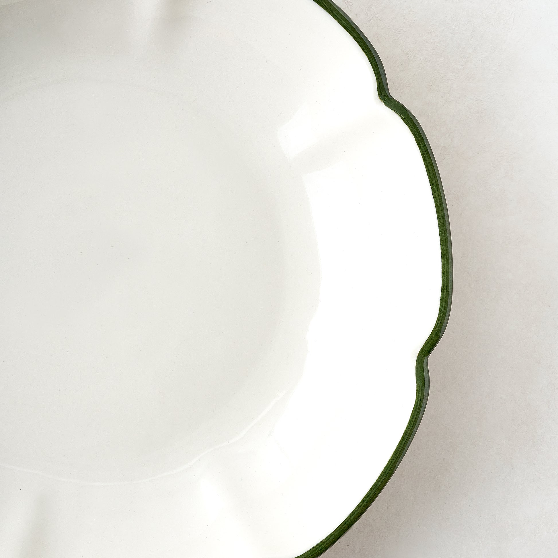 Green Luna Scalloped Pasta Bowl rim up close