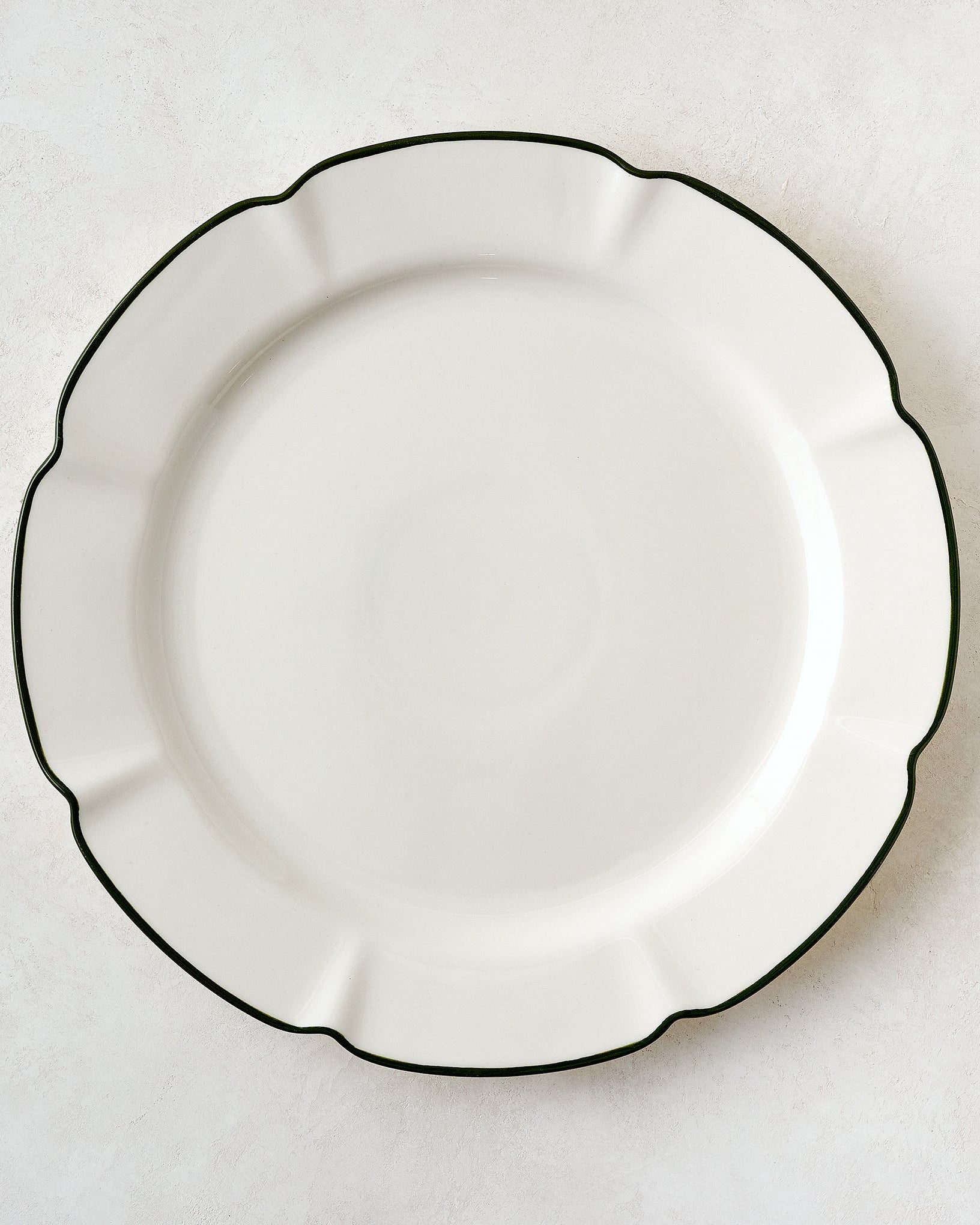 Green Luna Scalloped Dinner Plate