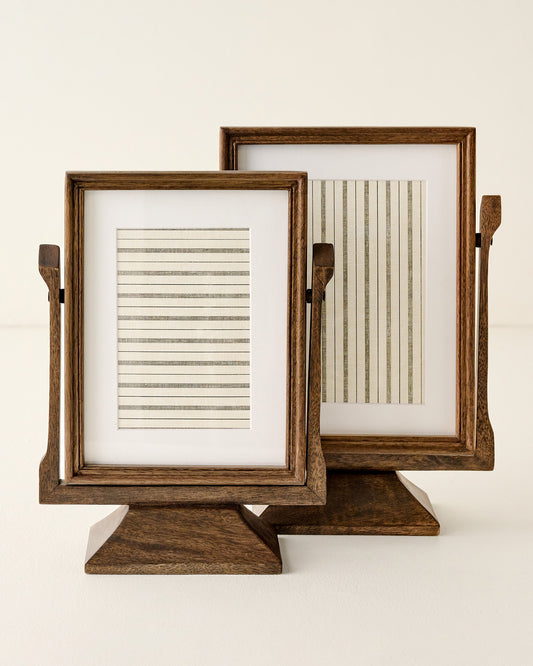 Antique Inspired Swivel Photo Framess