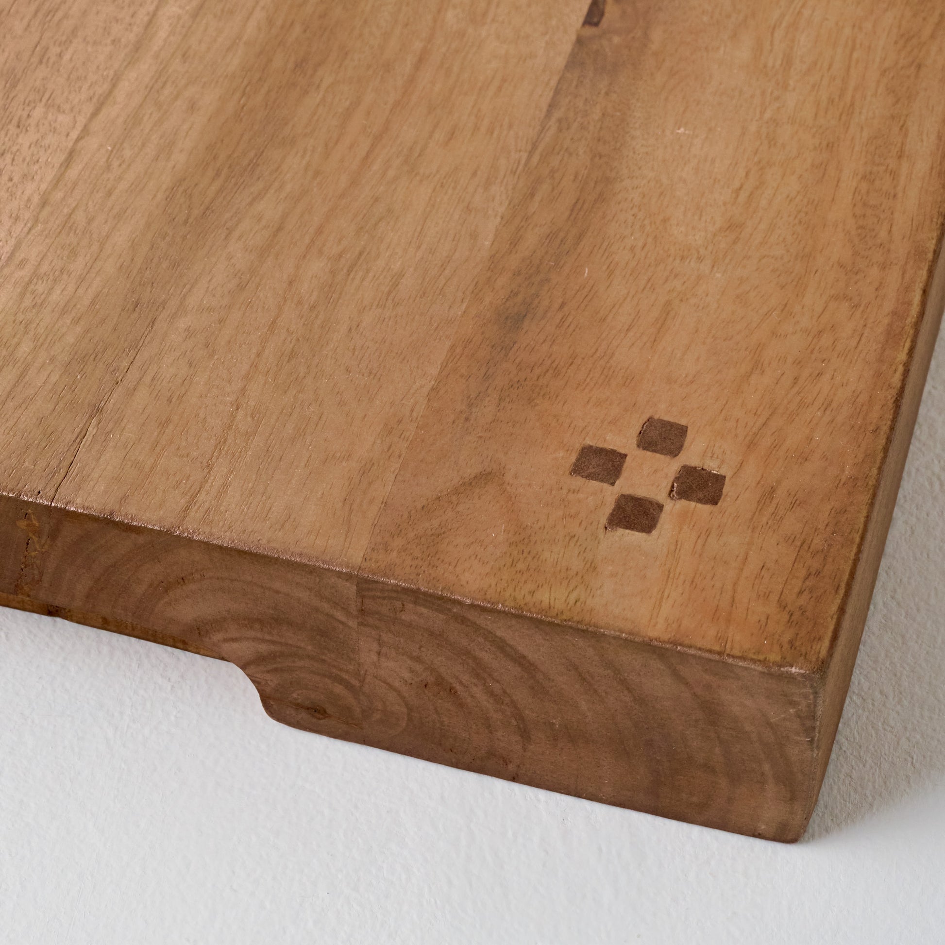 Vintage-Inspired English Inlay Serving Board corner up close