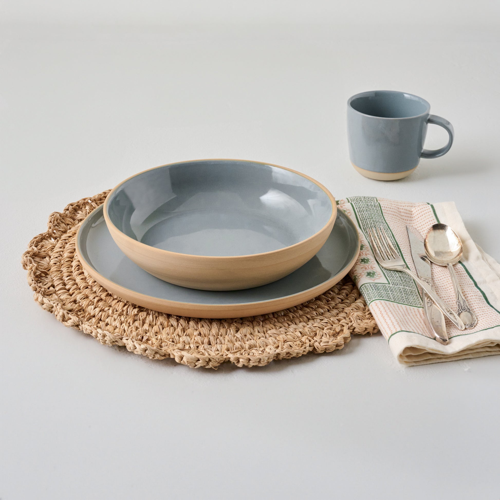 Lakelynn Mug shown with place setting