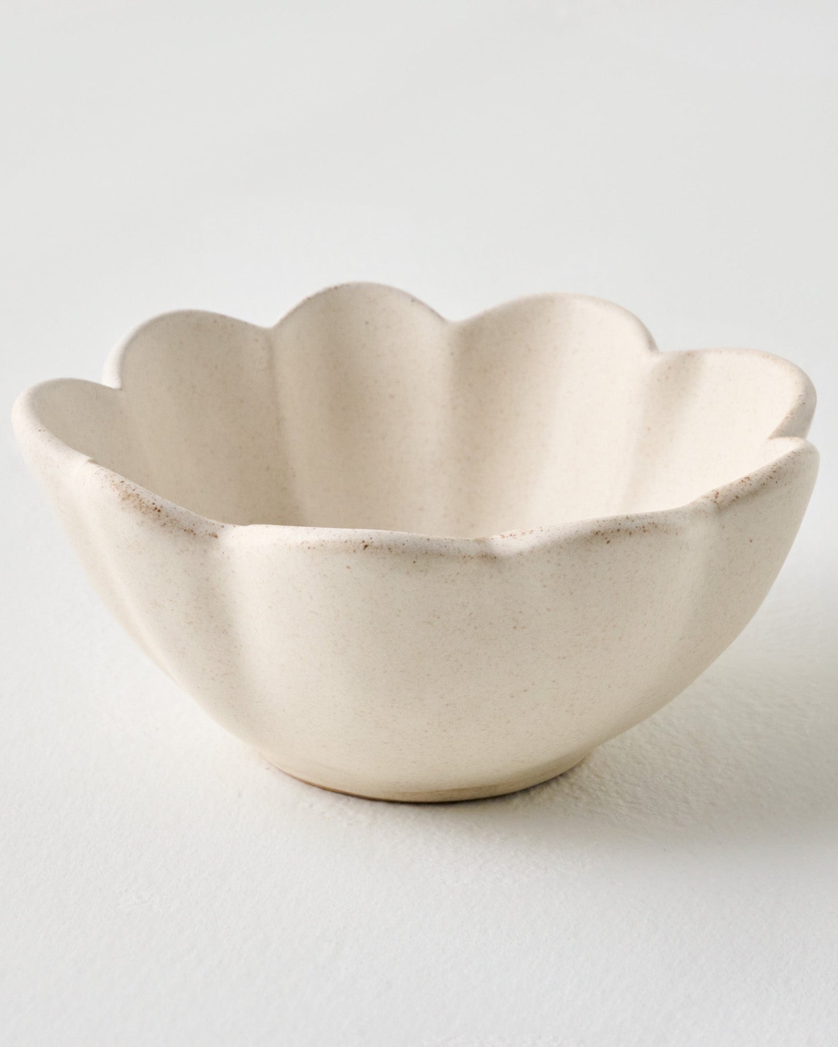 French White Scalloped Mini Bowl
